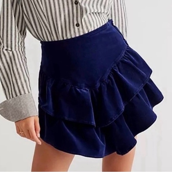 MOTHER Dresses & Skirts - MOTHER💕The Ruffle Mini Skirt in Bet Blueprint Size 28
